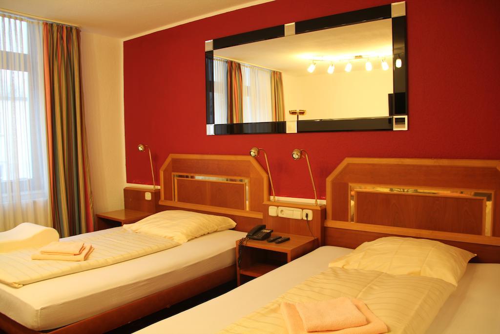 Wali'S Hotel Bielefeld Pokoj fotografie