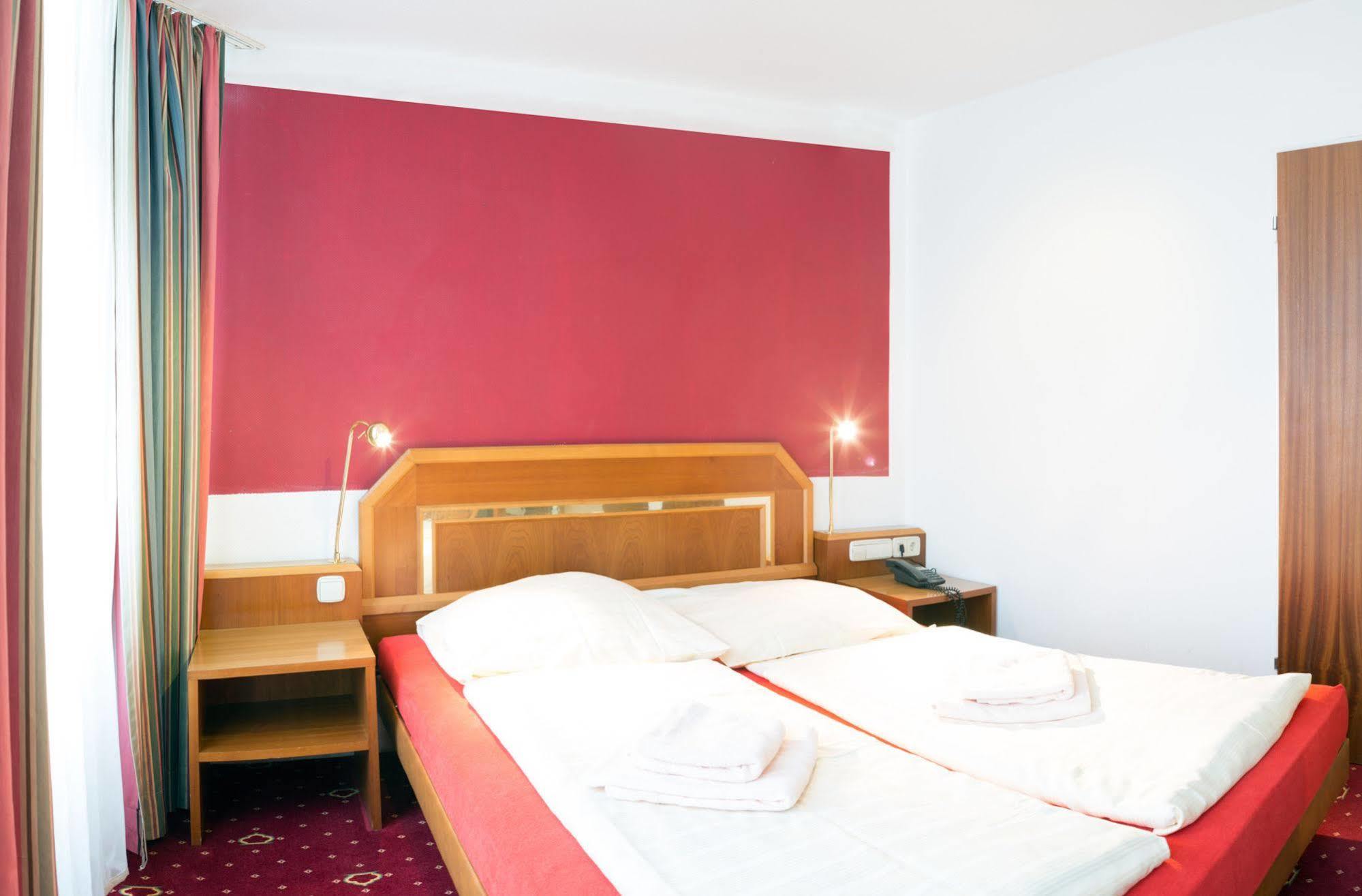 Wali'S Hotel Bielefeld Exteriér fotografie